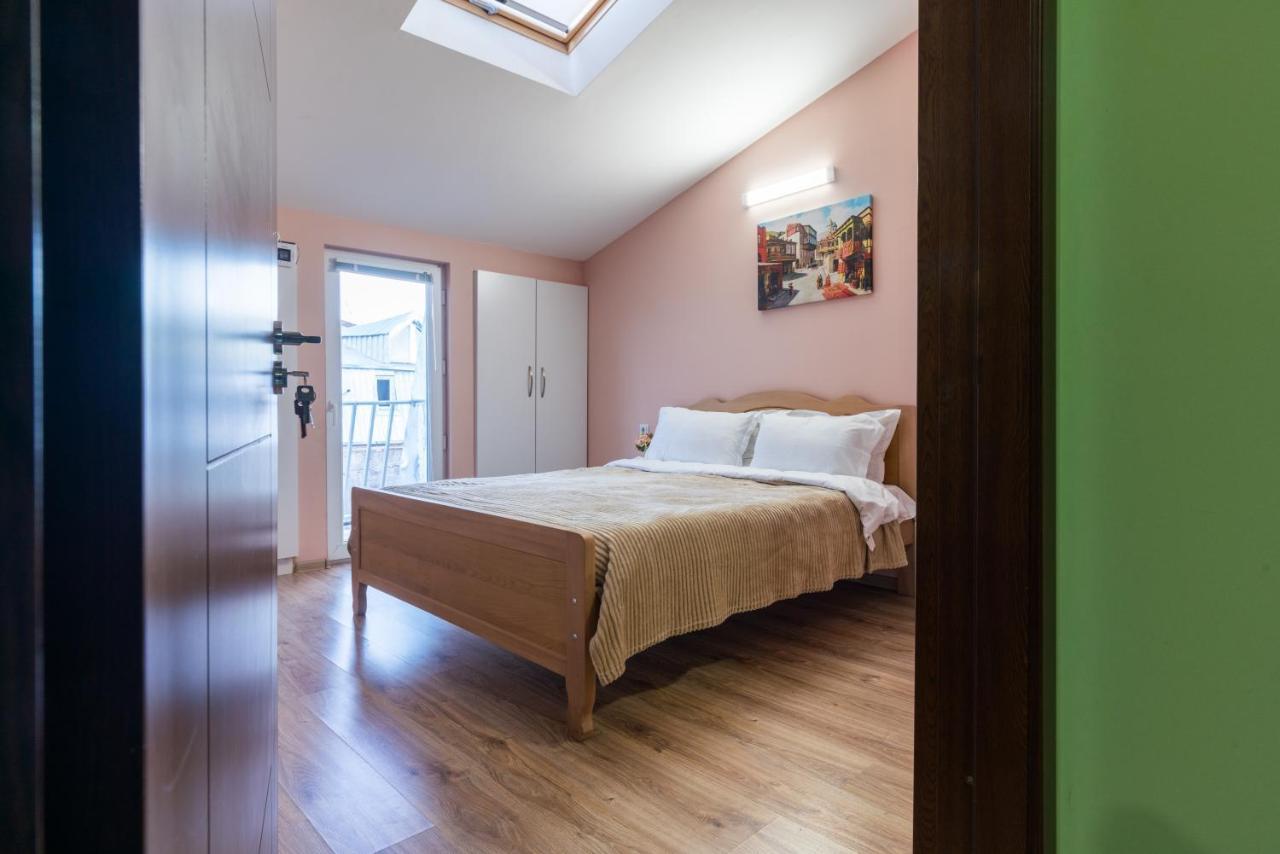 Hb Apartments Laghidze Tbilisi Exteriör bild